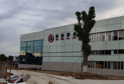 不銹鋼卷簾門風(fēng)淋門安裝現(xiàn)場(chǎng)